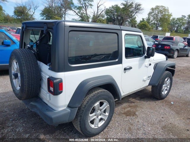 1C4GJXAN2KW524104 Jeep Wrangler Sport S 4x4