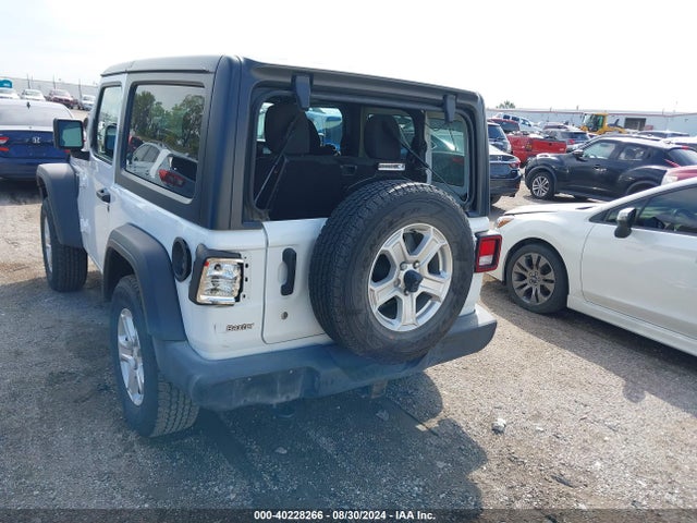 1C4GJXAN2KW524104 Jeep Wrangler Sport S 4x4