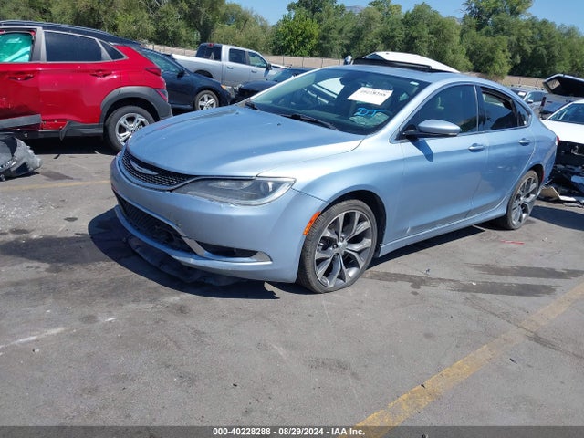 Chrysler 200 C 2015 1C3CCCCG3FN609534 Image 2