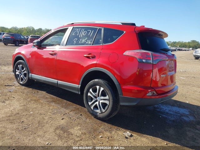 Toyota RAV4 LE 2016 JTMZFREV0GJ079527 Image 3