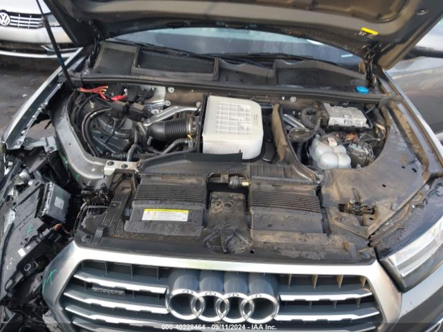 WA1LAAF71JD018435 Audi Q7 3.0t Premium