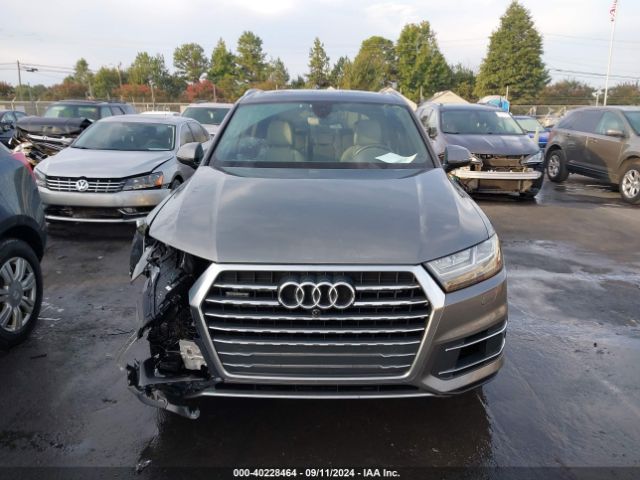 WA1LAAF71JD018435 Audi Q7 3.0t Premium