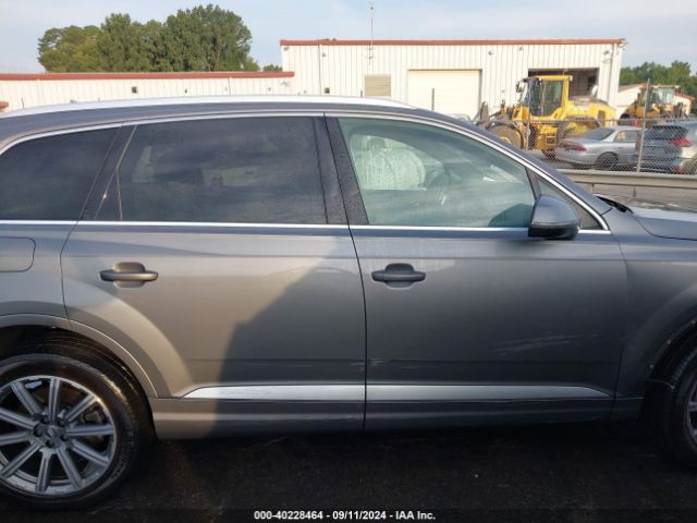 WA1LAAF71JD018435 Audi Q7 3.0t Premium