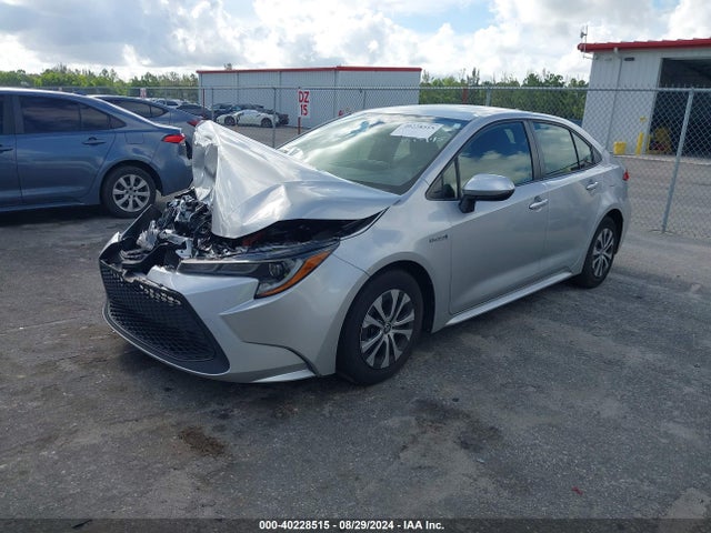 Toyota Corolla Hybrid Le 2021 JTDEAMDE7MJ010945 Image 2