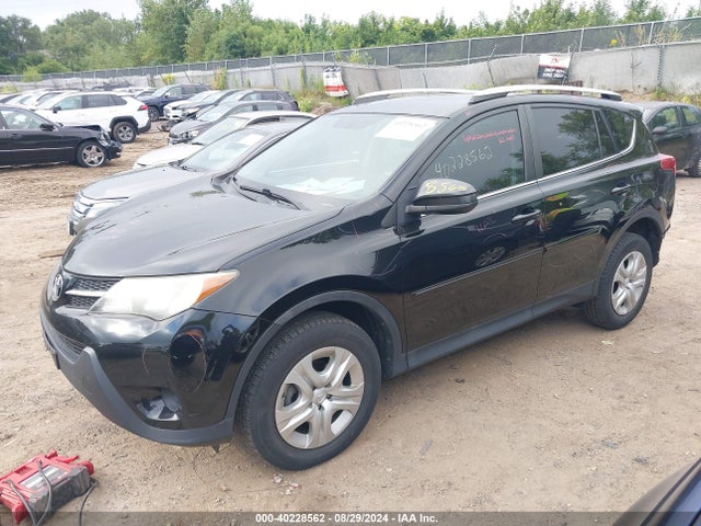 Toyota RAV4 LE 2014 2T3ZFREV7EW113767 Image 2