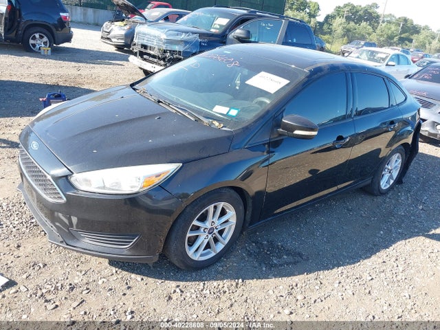 Ford FOCUS SE 2015 1FADP3F29FL242838 Image 2