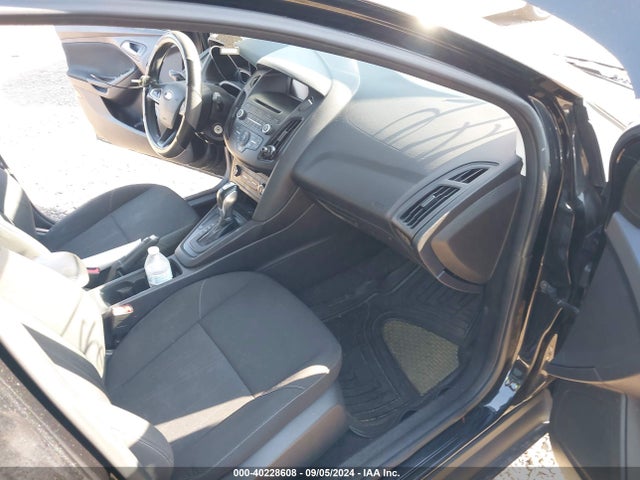 Ford FOCUS SE 2015 1FADP3F29FL242838 Image 5