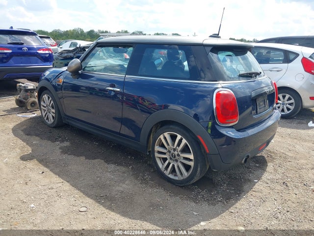 2017 MINI HARDTOP WMWXP5C30H3C64018 Photo 2
