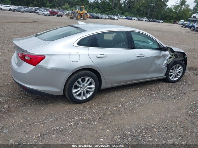 Chevrolet MALIBU LT 2018 1G1ZD5ST5JF144988 Image 4