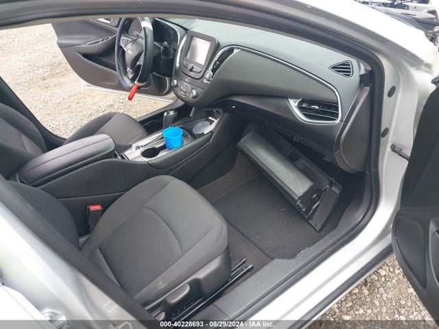 Chevrolet MALIBU LT 2018 1G1ZD5ST5JF144988 Image 5