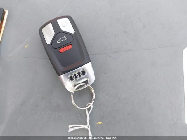 2017 AUDI A4 WAUANAF49HN022029 Photo 10