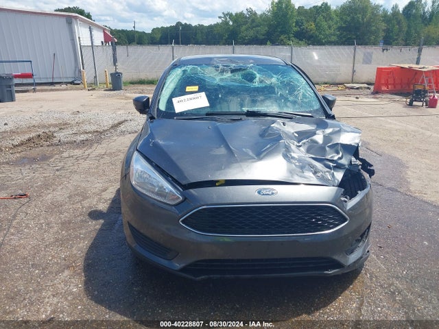 Ford FOCUS SE 2017 1FADP3F23HL295439 Image 12