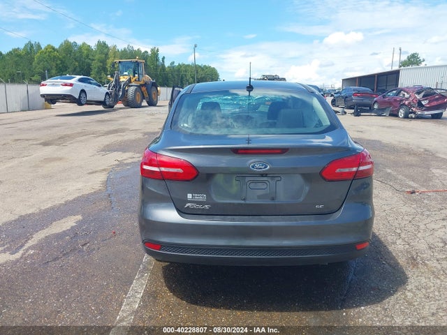 Ford FOCUS SE 2017 1FADP3F23HL295439 Image 16