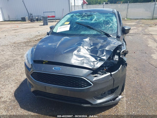 Ford FOCUS SE 2017 1FADP3F23HL295439 Image 17