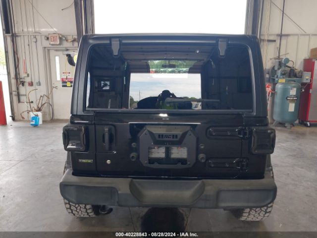 1C4HJXDM0MW746697 Jeep Wrangler Unlimited Sport 4x4
