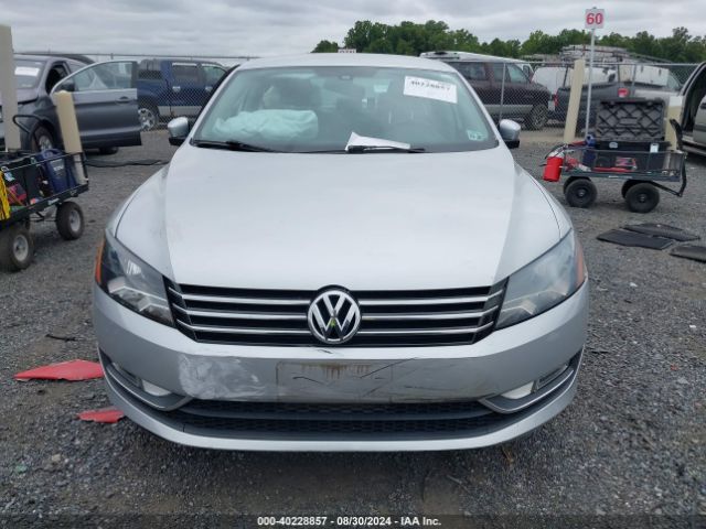 1VWAT7A3XFC115027 Volkswagen Passat 1.8t Limited Edition