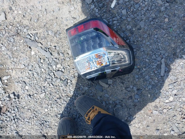 Toyota 4RUNNER SR5 2016 JTEBU5JR4G5302536 Image 12