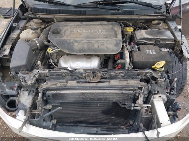 Chrysler 200 Limited 2015 1C3CCCAB4FN738776 Image 10