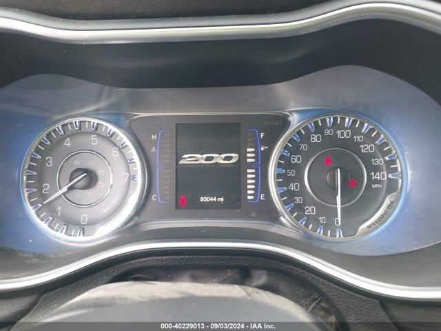 Chrysler 200 Limited 2015 1C3CCCAB4FN738776 Image 7