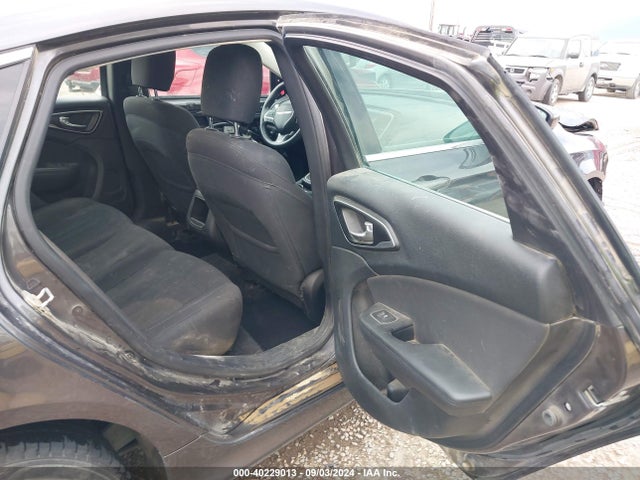 Chrysler 200 Limited 2015 1C3CCCAB4FN738776 Image 8