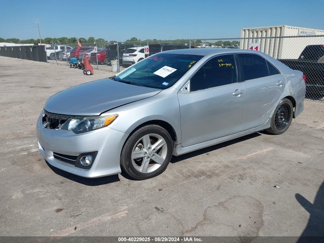 Toyota CAMRY SE 2014 4T1BF1FK6EU310140 Image 2