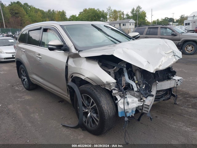 Toyota Highlander Xle V6 2016 5TDJKRFH4GS321174 Image 1