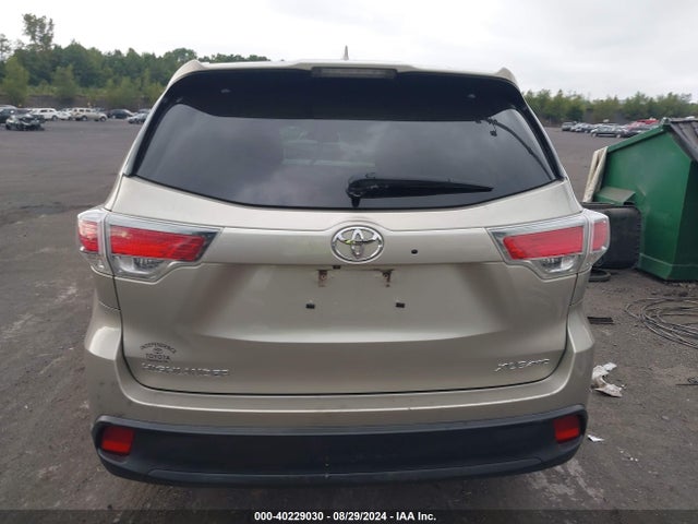 Toyota Highlander Xle V6 2016 5TDJKRFH4GS321174 Image 16