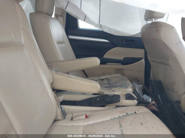 Toyota Highlander Xle V6 2016 5TDJKRFH4GS321174 Image 8