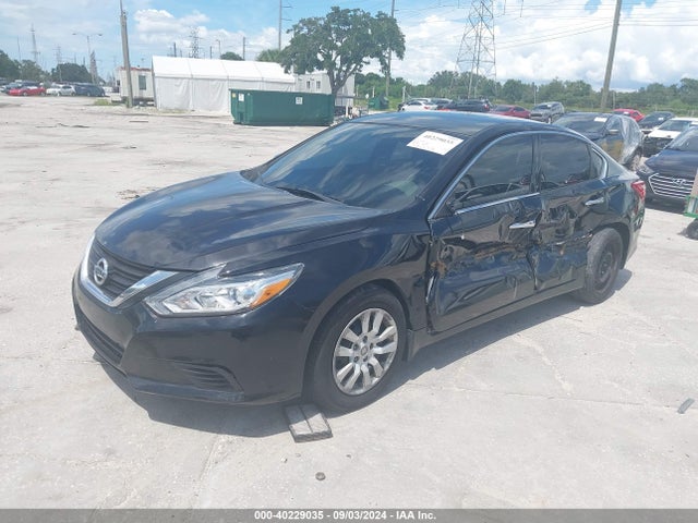 Nissan Altima 2.5 S 2017 1N4AL3AP5HC202616 Image 2
