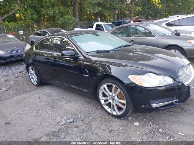 2011 JAGUAR XF SAJWA0GB0BLR89385 Photo 0