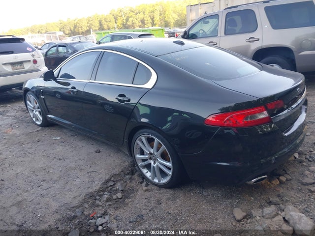 2011 JAGUAR XF SAJWA0GB0BLR89385 Photo 2