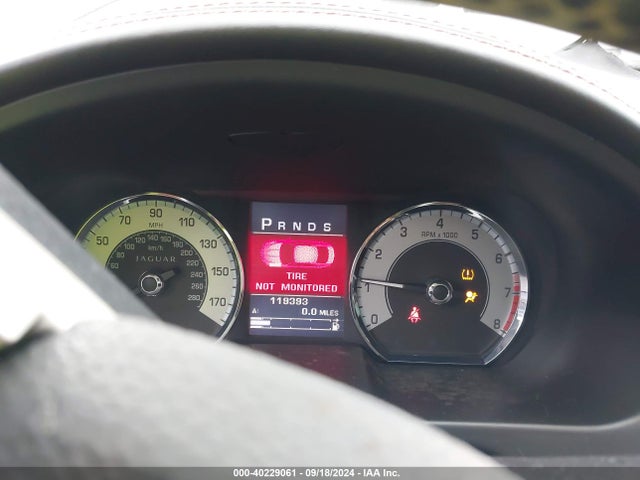 2011 JAGUAR XF SAJWA0GB0BLR89385 Photo 6