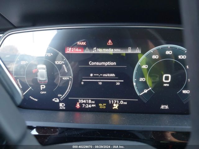 WA1AAAGE3NB020273 Audi E-tron Premium Quattro