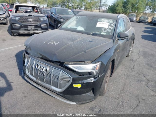 WA1AAAGE3NB020273 Audi E-tron Premium Quattro