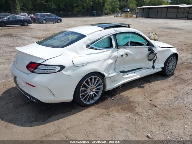 WDDWJ8DB8KF801640 Mercedes-Benz C 300