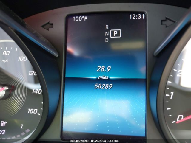 WDDWJ8DB8KF801640 Mercedes-Benz C 300