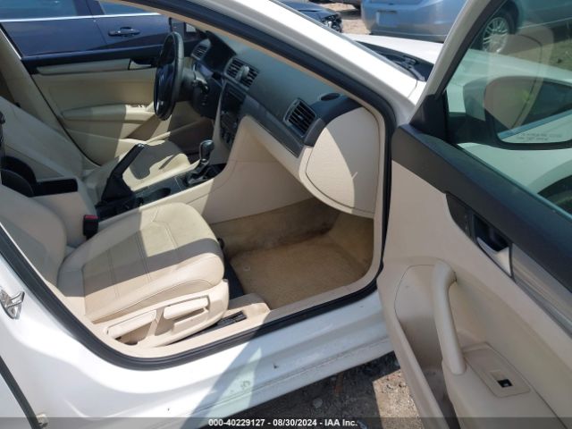 1VWAS7A3XFC111434 Volkswagen Passat 1.8t Limited Edition