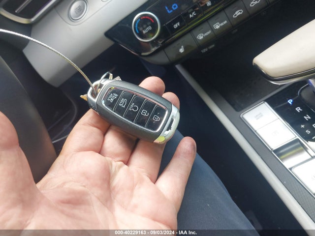 5NPLP4AGXNH067579 Hyundai Elantra Limited