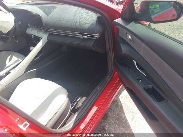 5NPLP4AGXNH067579 Hyundai Elantra Limited