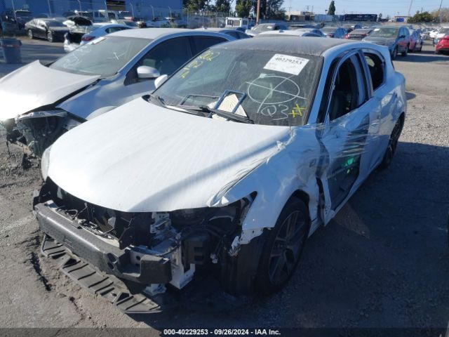 JTHKD5BH5G2257696 Lexus CT 200H