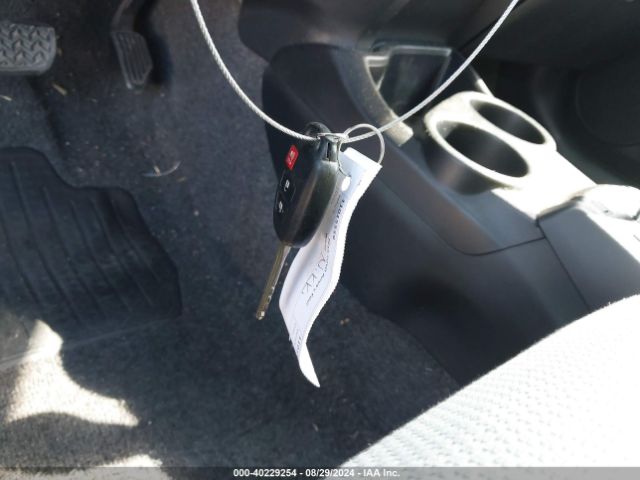 JTDKDTB33F1586170 Toyota Prius C One