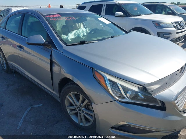 Hyundai SONATA SE 2015 5NPE24AF1FH180904 Image 13