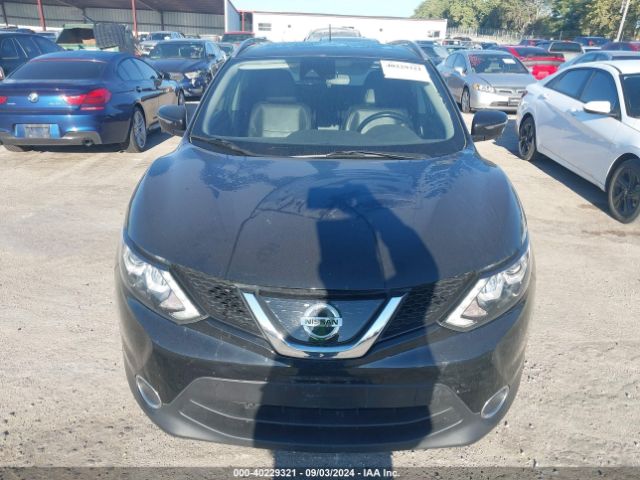 JN1BJ1CR8JW294335 Nissan Rogue Sport Sl