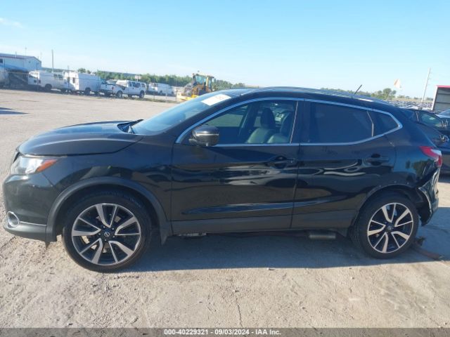 JN1BJ1CR8JW294335 Nissan Rogue Sport Sl