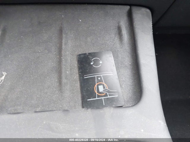 2022 TESLA MODEL 3 5YJ3E1EB5NF339229 Photo 10