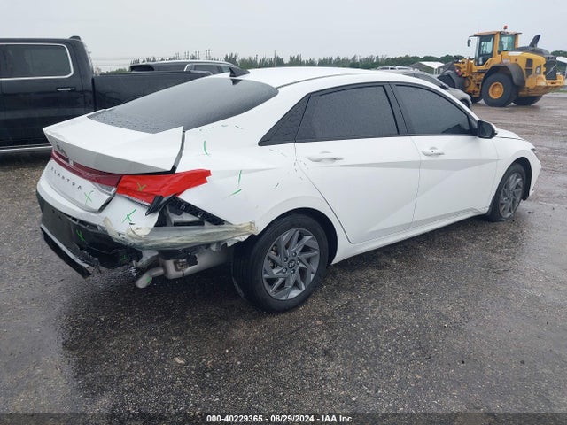 Hyundai ELANTRA SEL 2024 KMHLM4DG5RU657815 Image 4