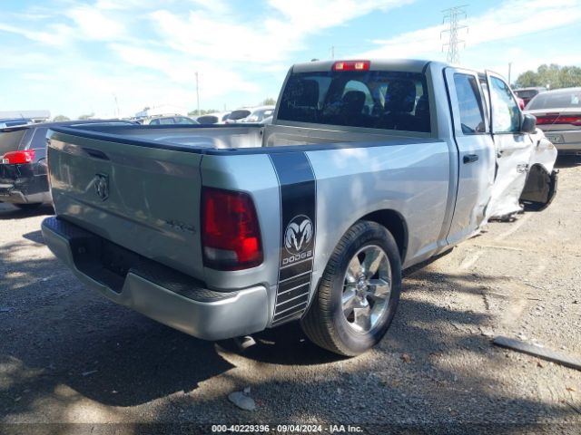 1C6RR7FG7JS327003 RAM 1500 Express Quad Cab 4x4 6'4 Box