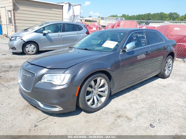 2C3CCAAG1JH191645 Chrysler 300 Touring