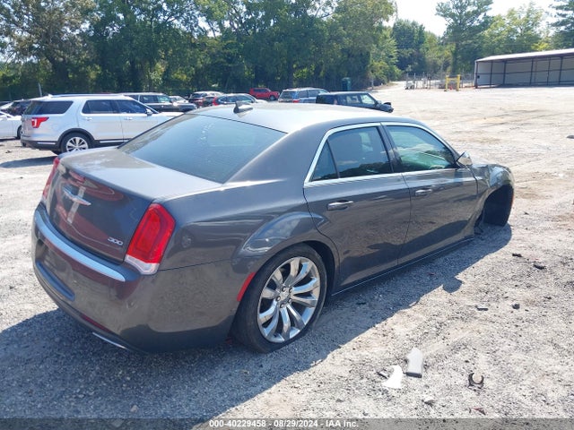 2C3CCAAG1JH191645 Chrysler 300 Touring