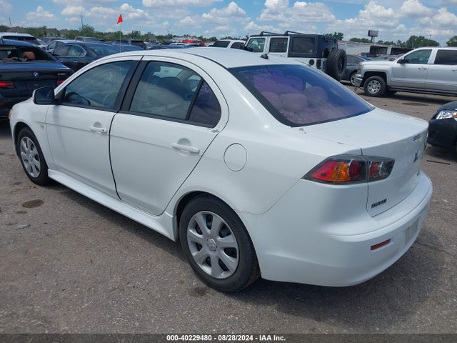 2013 MITSUBISHI LANCER JA32U2FU2DU022369 Photo 2